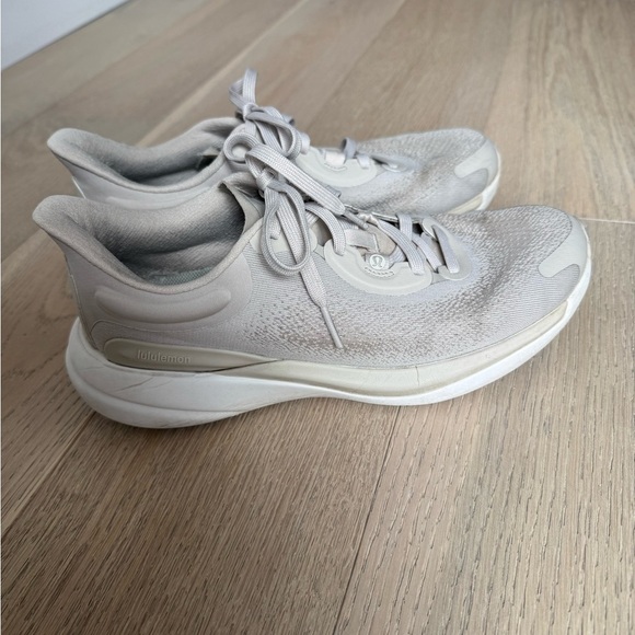 Lululemon Women's Chargefeel 2 Low Workout Shoe Grey Size 8 $138 - Picture 1 of 6